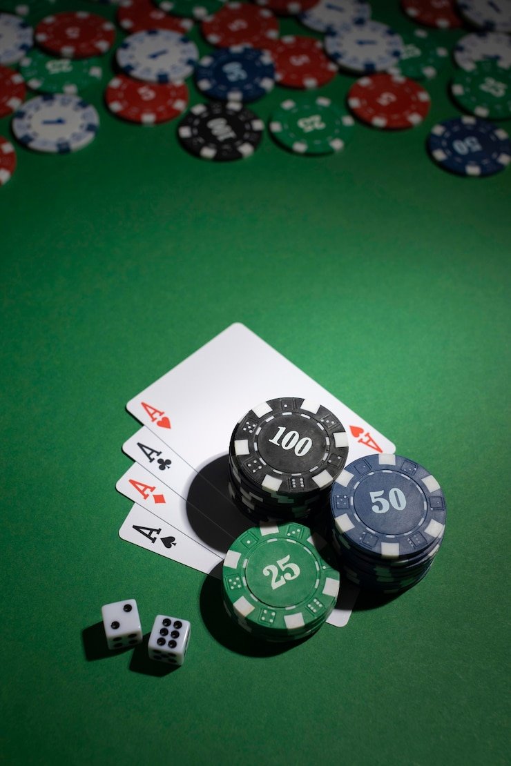 Pengguna membuka situs lewat browser mobile